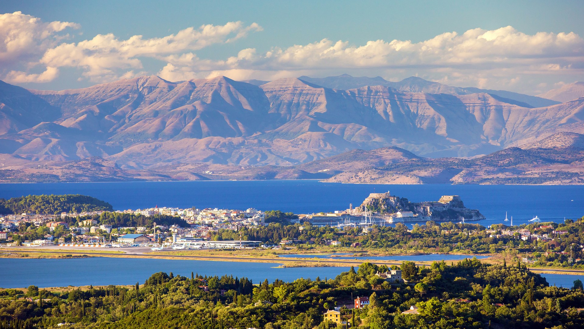 Lagoon of Chalikiopoulos & Corfu International Airport, Corfu | 23 Mar 2016 | Alargo