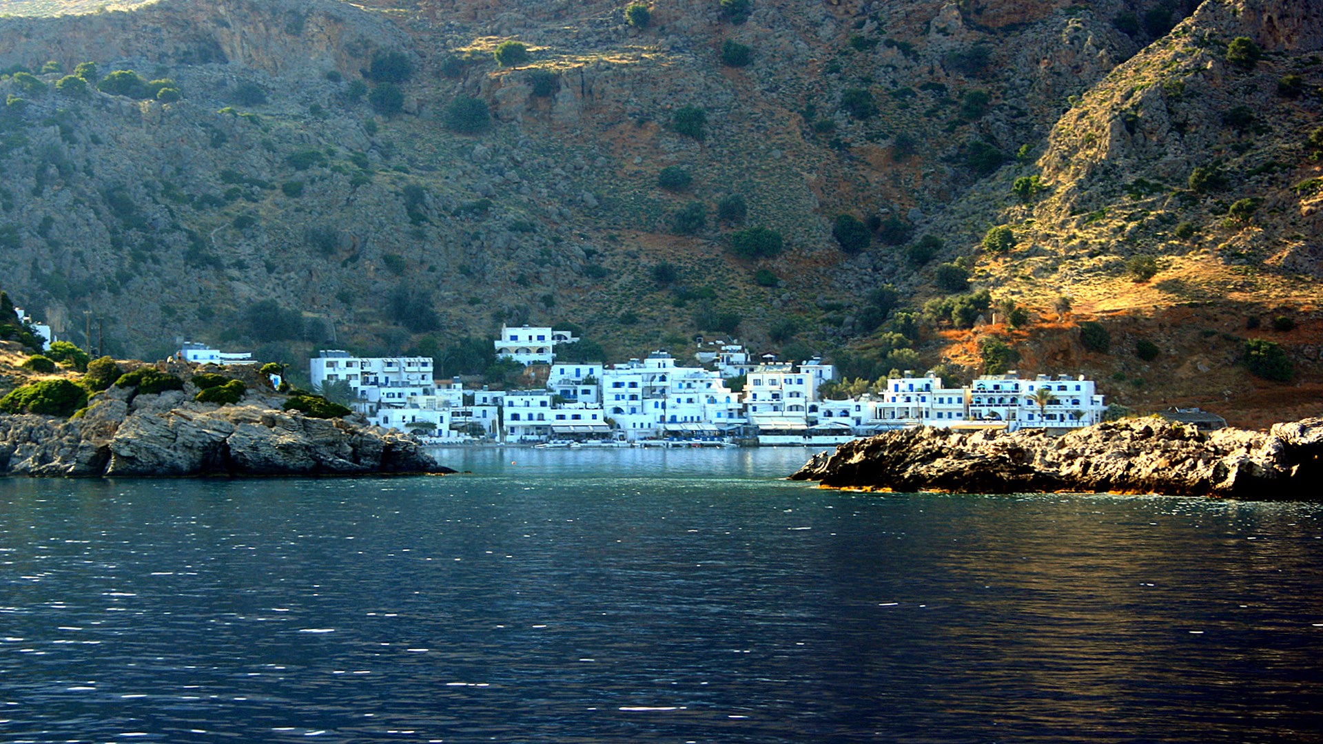 Loutro, Sfakia-Crete | 06 Aug 2015  | Alargo