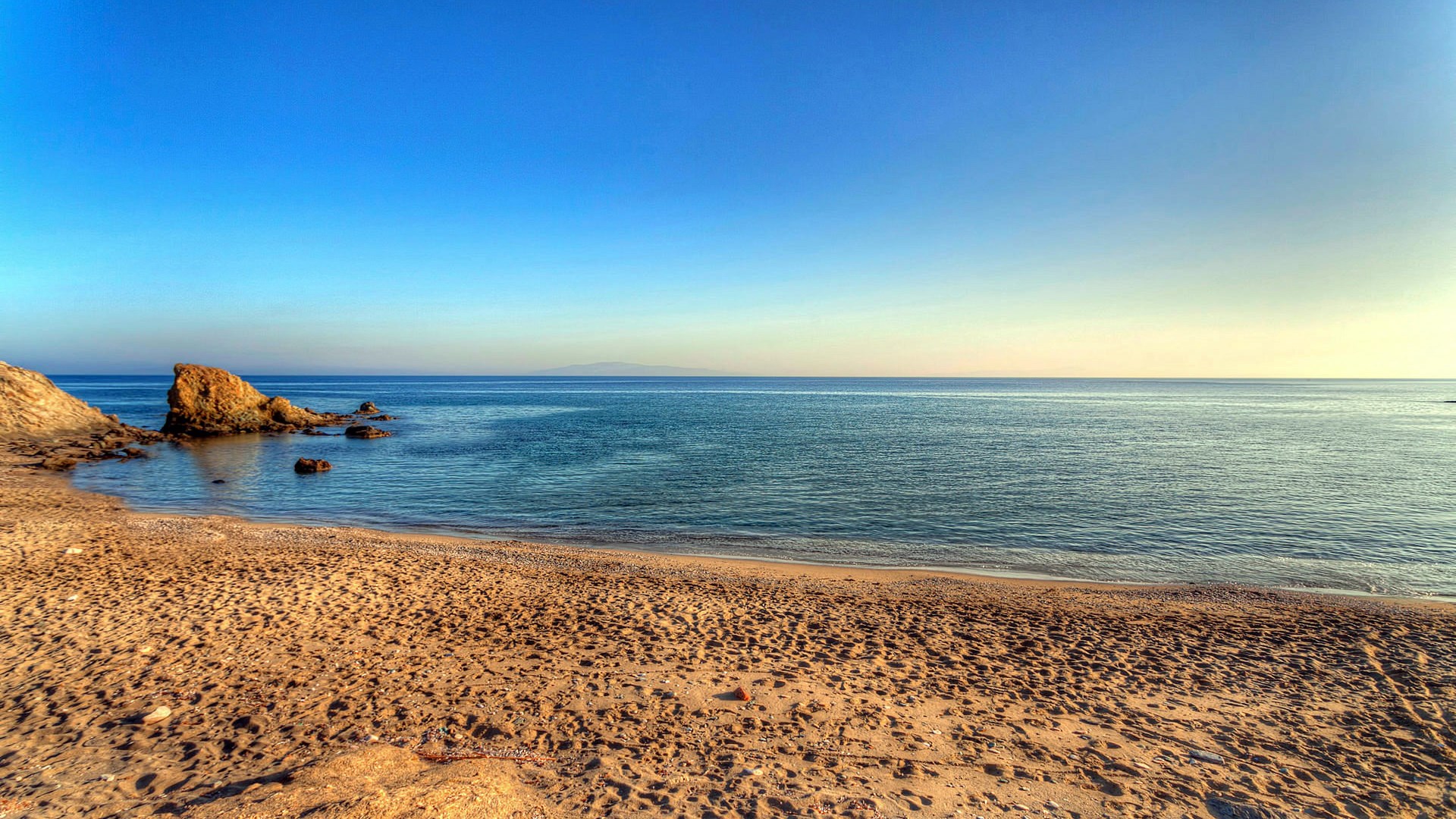 Lolantonis Beach, Paros | 26 Feb 2017 | Alargo