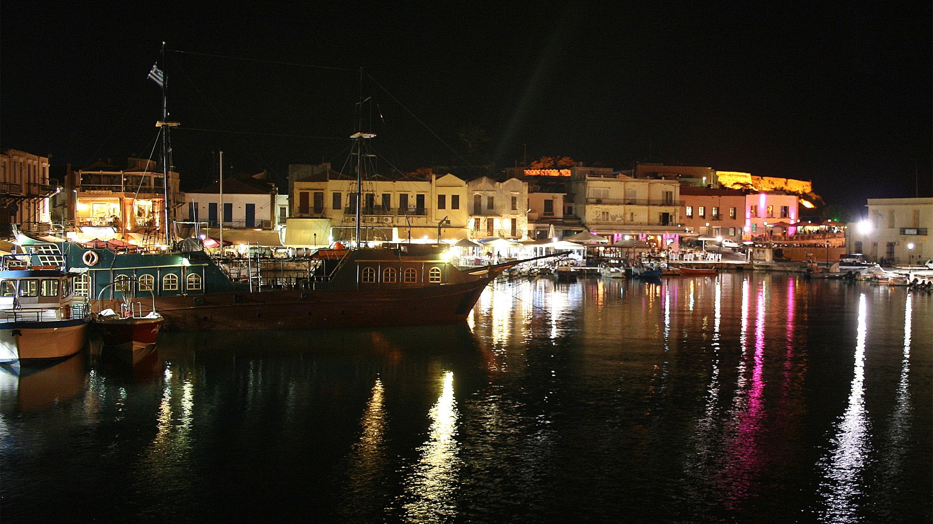 Rethymno Port, Crete | 17 Oct 2015  | Alargo