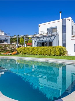 Diana Villas - Villas with Pools in Crete, Corfu & Paros | Handpicked by Alargo