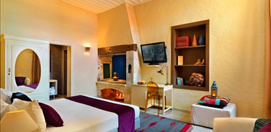 superior-double-alcanea-room-iv-old-town-chania-crete-1 - Villas with Pools in Crete, Corfu & Paros | Handpicked by Alargo