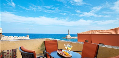 superior-double-with-balcony-alcanea-room-vi-old-town-chania-crete-1 - Villas with Pools in Crete, Corfu & Paros | Handpicked by Alargo