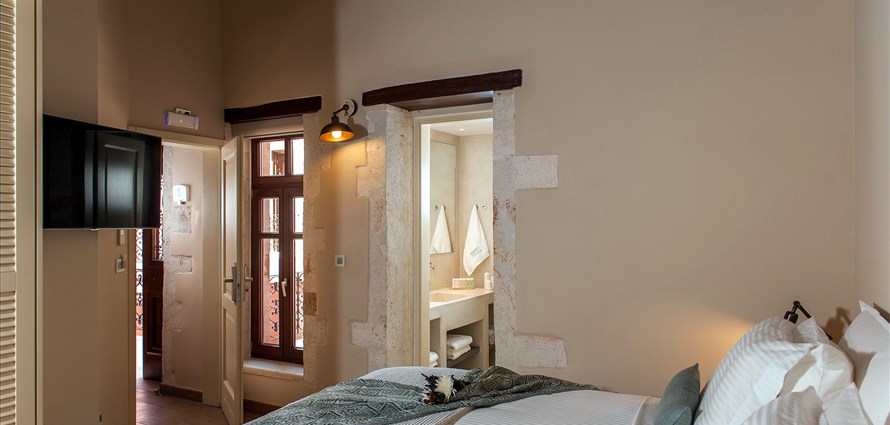 superior-room-serenissima-hotel-old-town-chania-crete-1 - Villas with Pools in Crete, Corfu & Paros | Handpicked by Alargo