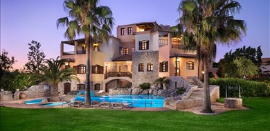 natalie-villa-maleme-chania-crete-1 - Villas with Pools in Crete, Corfu & Paros | Handpicked by Alargo