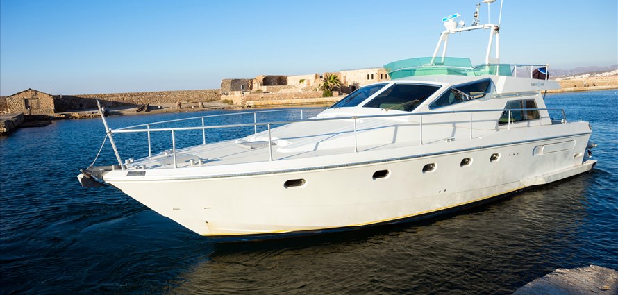 Ferretti Altura 50F - Villas with Pools in Crete, Corfu & Paros | Handpicked by Alargo