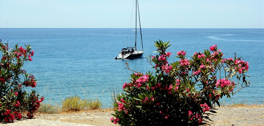 Kallisto Sailing Yacht - Villas with Pools in Crete, Corfu & Paros | Handpicked by Alargo