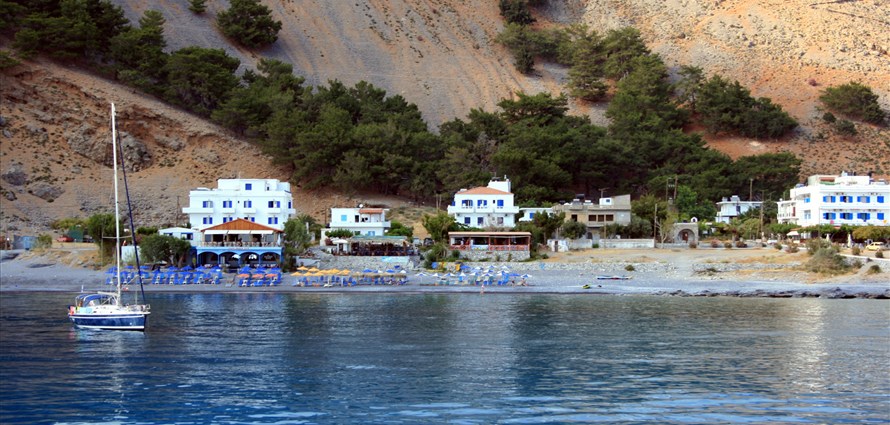 Custom Cruises - Villas with Pools in Crete, Corfu & Paros | Handpicked by Alargo